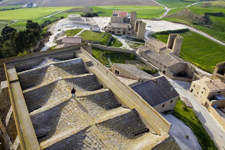 Navarra - cuatro itinerarios de castillos, palacios y fortificaciones