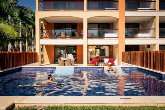 Barcel Maya Caribe presenta las nuevas junior suites 'swim up'