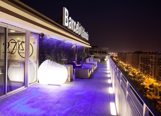 270 Grados, la nueva terraza de moda del Barceló Valencia