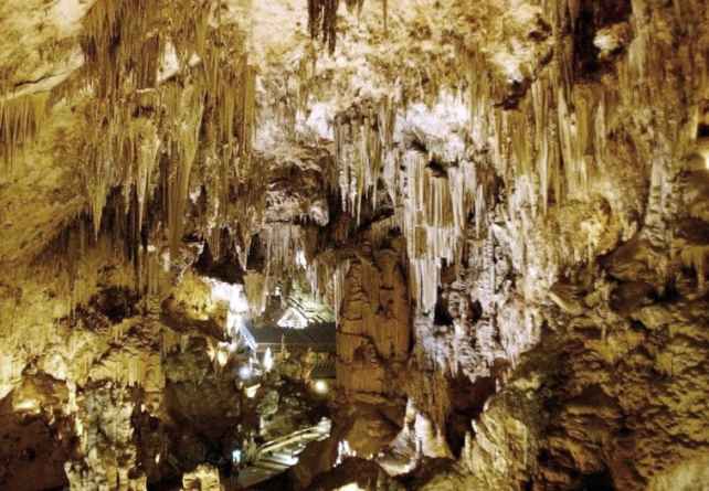 Cueva de Nerja, un templo natural