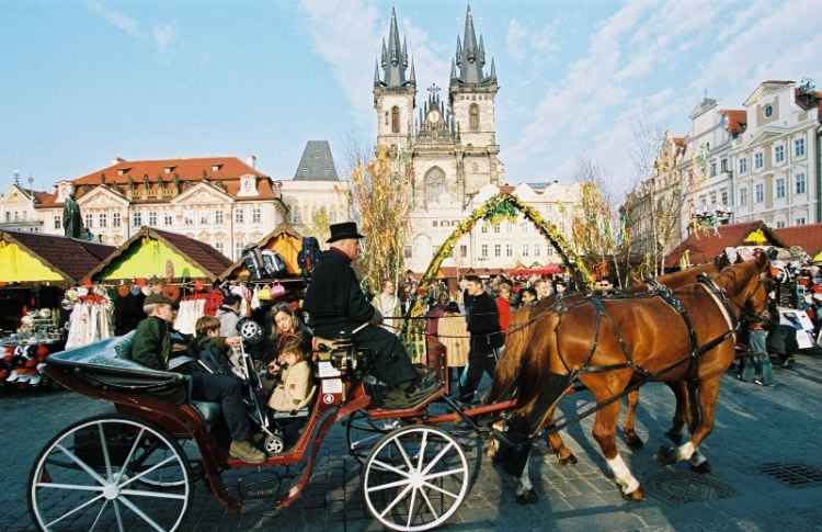 La República Checa, mercadillos y tradiciones por Semana Santa