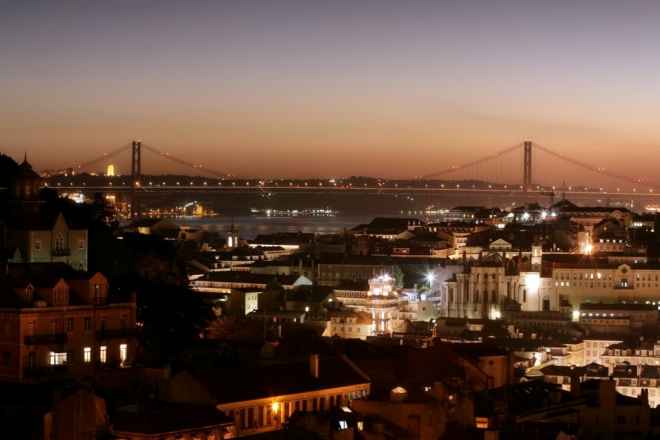 Gua de la Lisboa nocturna I Una visin Barrio x Barrio