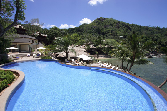 Hilton Seychelles Northolme Resort & Spa - piscina con borde infinito