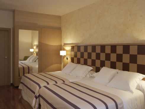 El Hotel Duran de Figueres ,establecimiento hotelero mejor valorado en el Top 10 de Catalua