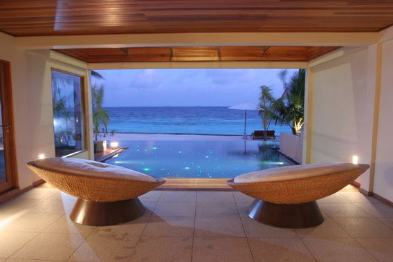Huvafen Fushi, Maldivas - Resort Exclusivo de 5 estrellas - vista desde el interior con piscina privada