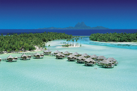 Le Tahaa ,isla privada & Spa, en la Polinesia francesa -vista aerea