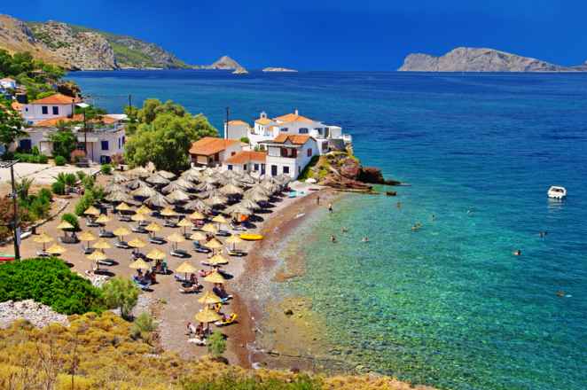 Las playas griegas han sido reconocidas con nuevas banderas azules