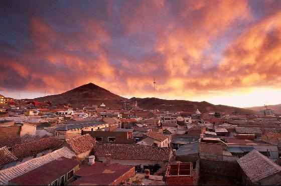Reportaje - El Cerro Rico de Potos sale de terapia intensiva en Bolivia