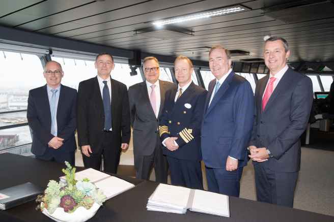 Royal Caribbean recibe en Francia su nuevo barco, el Symphony of the Seas