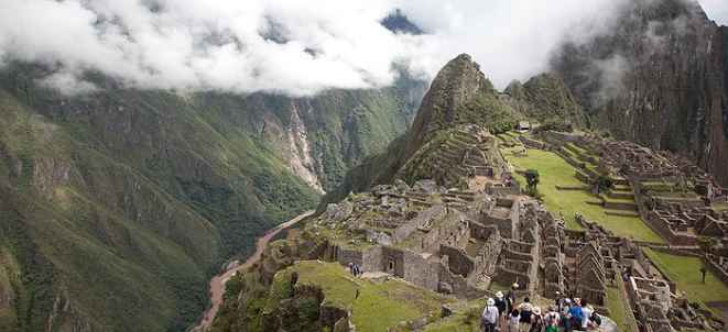 Travcoa presenta el Incredible Perú en avión privado