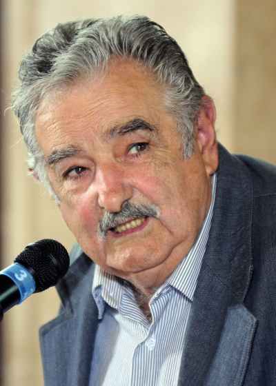 La Embajada de Uruguay en España ultima la visita del Presidente Mújica