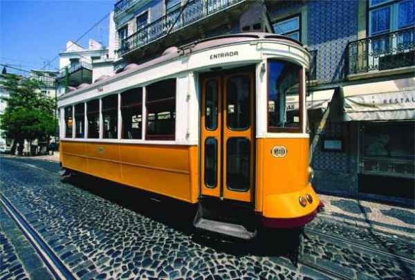 Turismo de Portugal se presenta en Fitur reflejando la vida de barrio