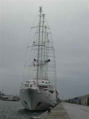 El crucero Wind-Surf atrac el domingo en el Puerto de Tarragona