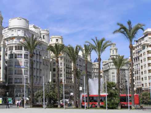Turismo Valencia anima al visitante a ir de tiendas en la ciudad con VLC Shopping