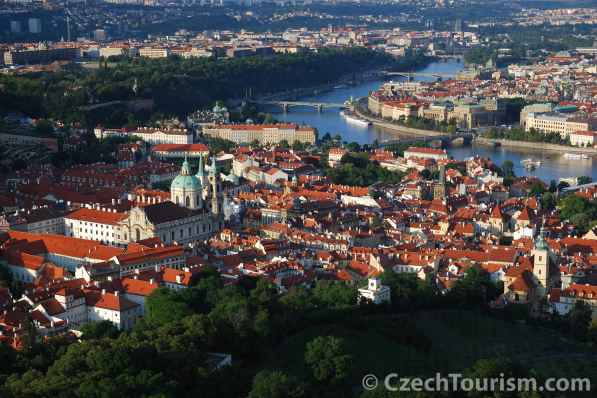 Praga, una ciudad cada dia ms accesible